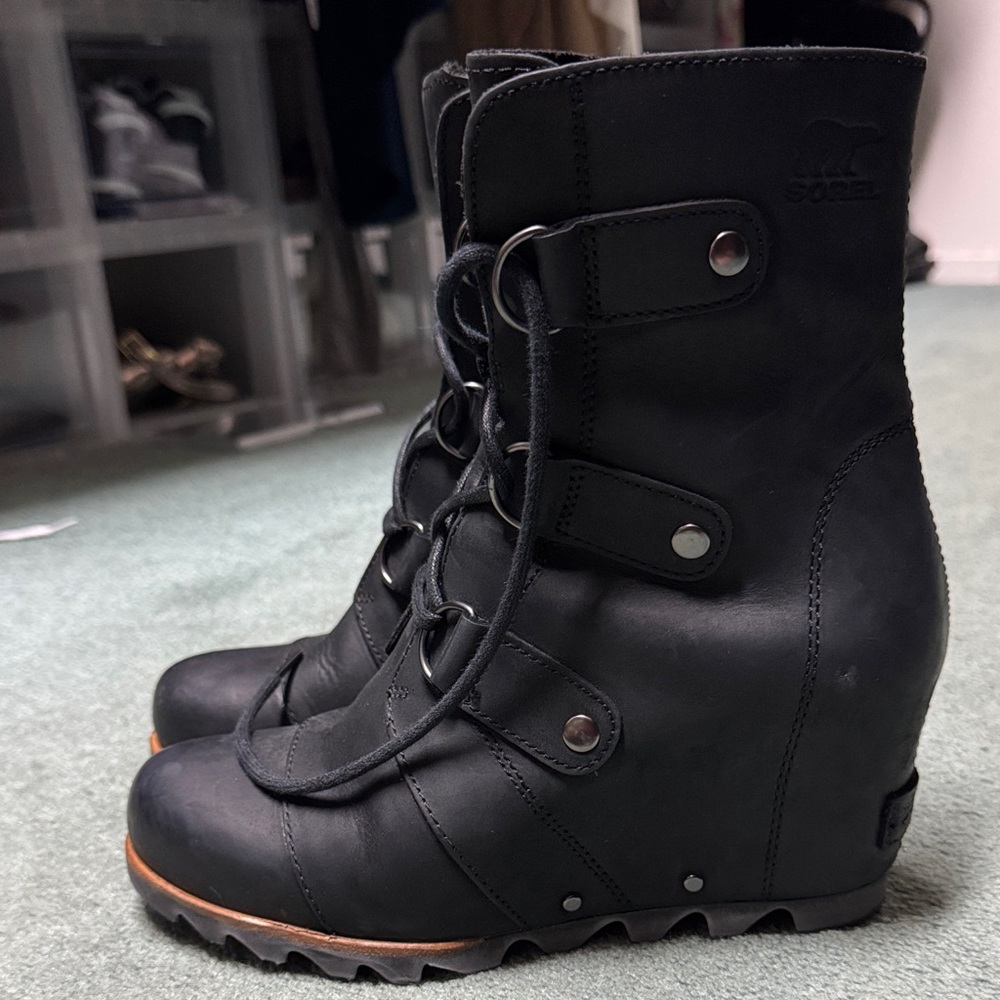 Sorel Black Lace Up Wedge Boots